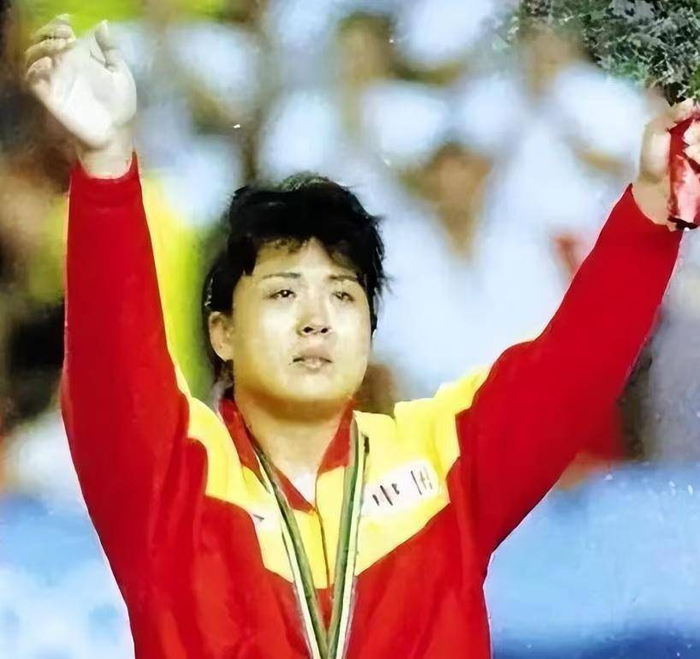炸裂！奥运冠军发文痛斥76岁恩师：没底线，逼我吃药！|庄晓岩|柔道|刘永福|辽宁|巴塞罗那奥运会_新浪体育_新浪新闻